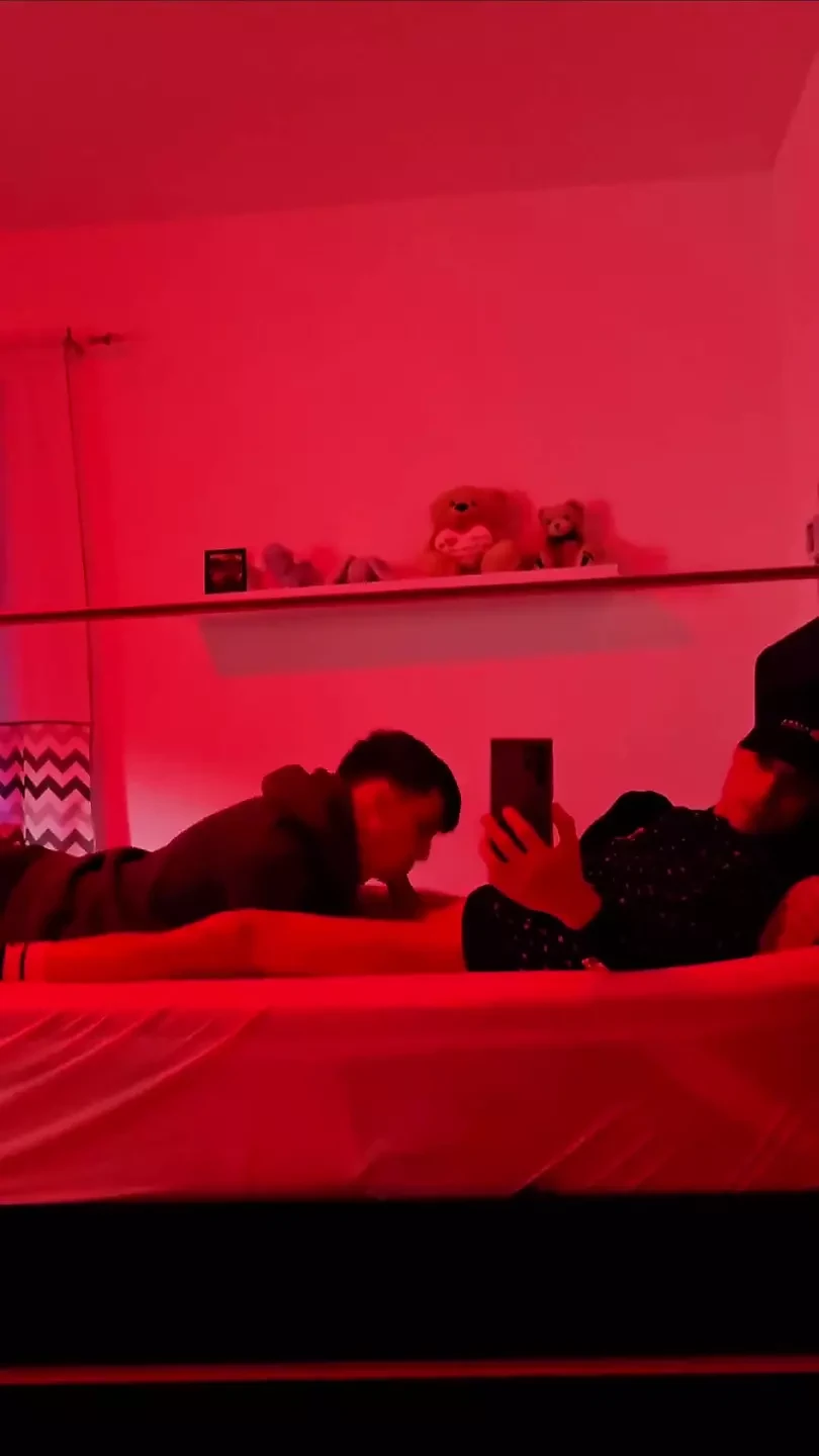 Gay Blowjob Reflections – Caught in the Mirror