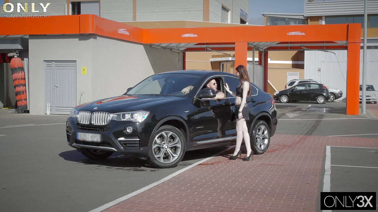 Cheerful Mia Evans enjoys the cock for being rich Premium Edit Only Gold Digger