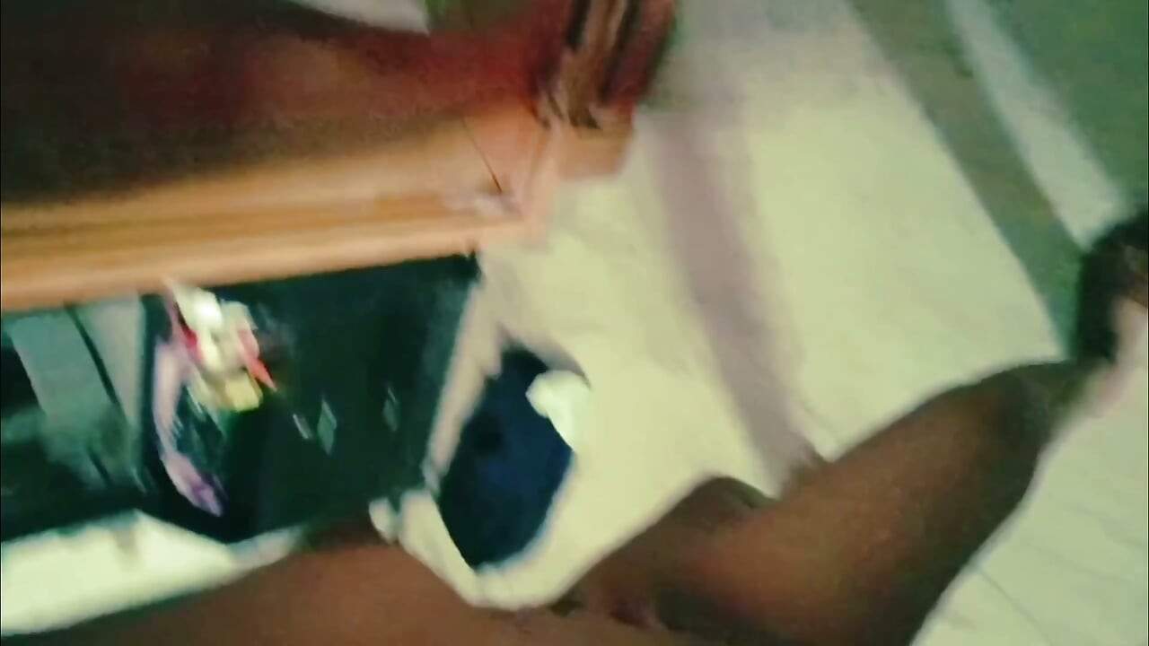 18 Year Old Girl Neighbor Come in My House