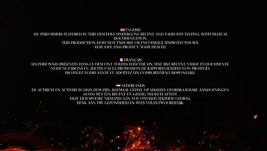 İşten sonra masaj ve kanepede sikiş