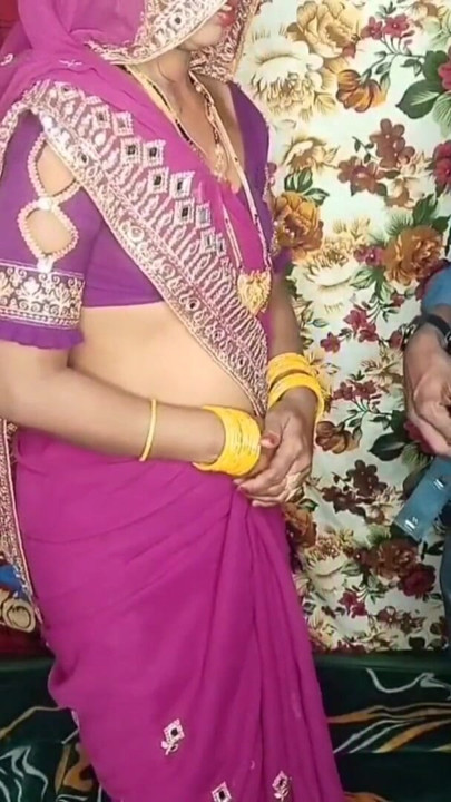 Desi seksi mausi ne ghori banakar apni hi sauteli bahan ke sautele bete ko choda aur use god men uthakar lnd ko ti men dal diya | klip 1