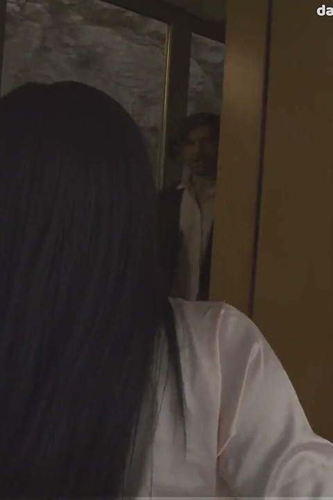 Perfect Latina Sucks the Hotel Owner's Cock in Exchange for a Discount on Her Vacation