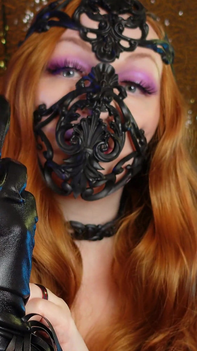 Gloves and mask, leather and latex, sexy SFW video - ASMR sounding (Arya Grander)
