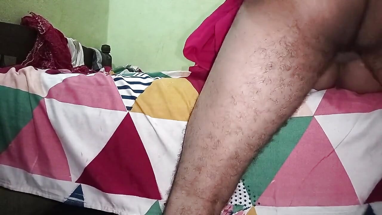 Un beau-père baise sa belle-fille, sexe matinal