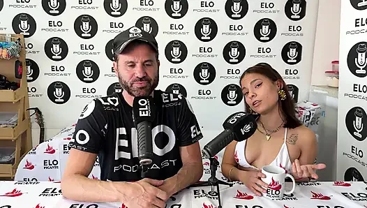 Neru Olivos глотает всю ChréMita, как если бы это было молоко😈