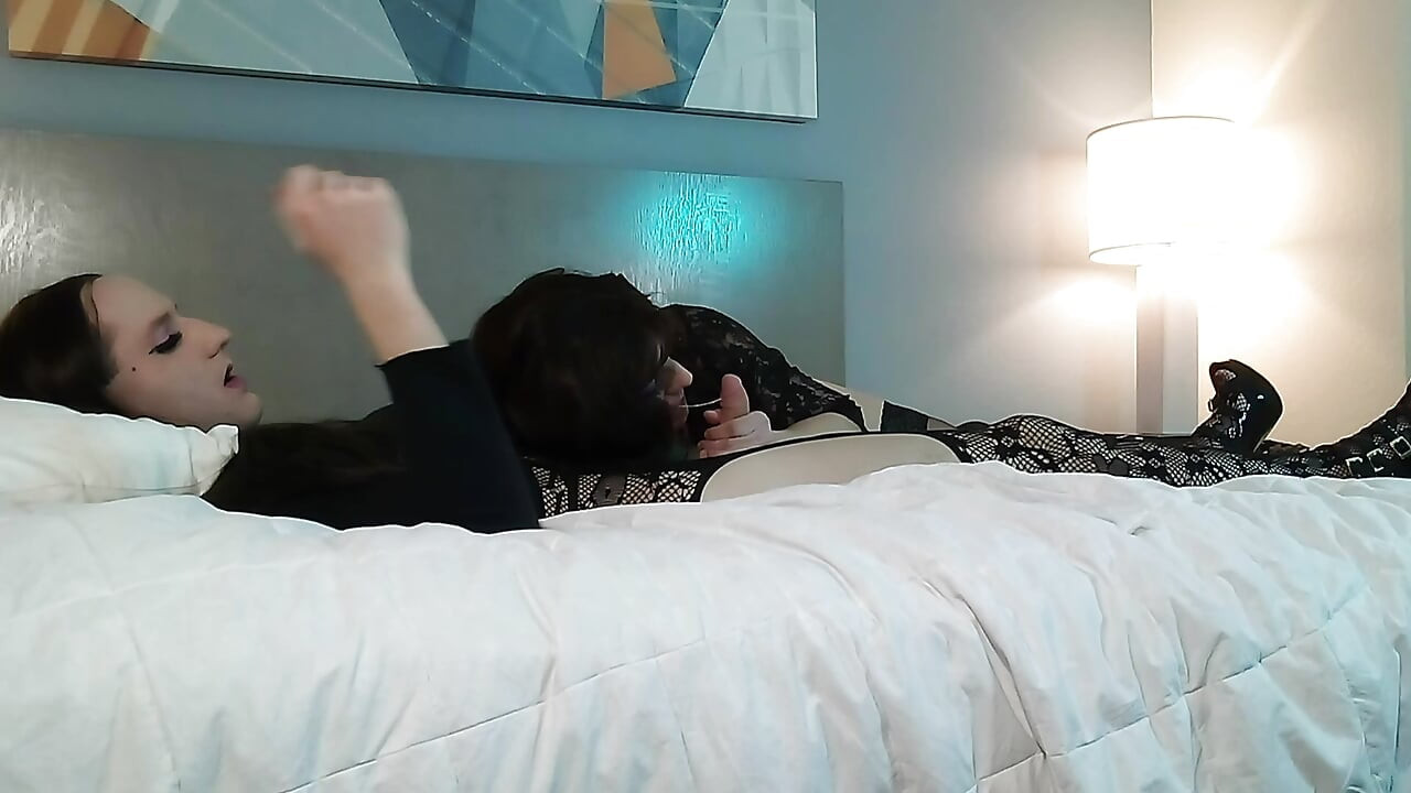 Crossdresser bailey willde bú và làm tình sissy jasmyne jaye - tổng hợp 10