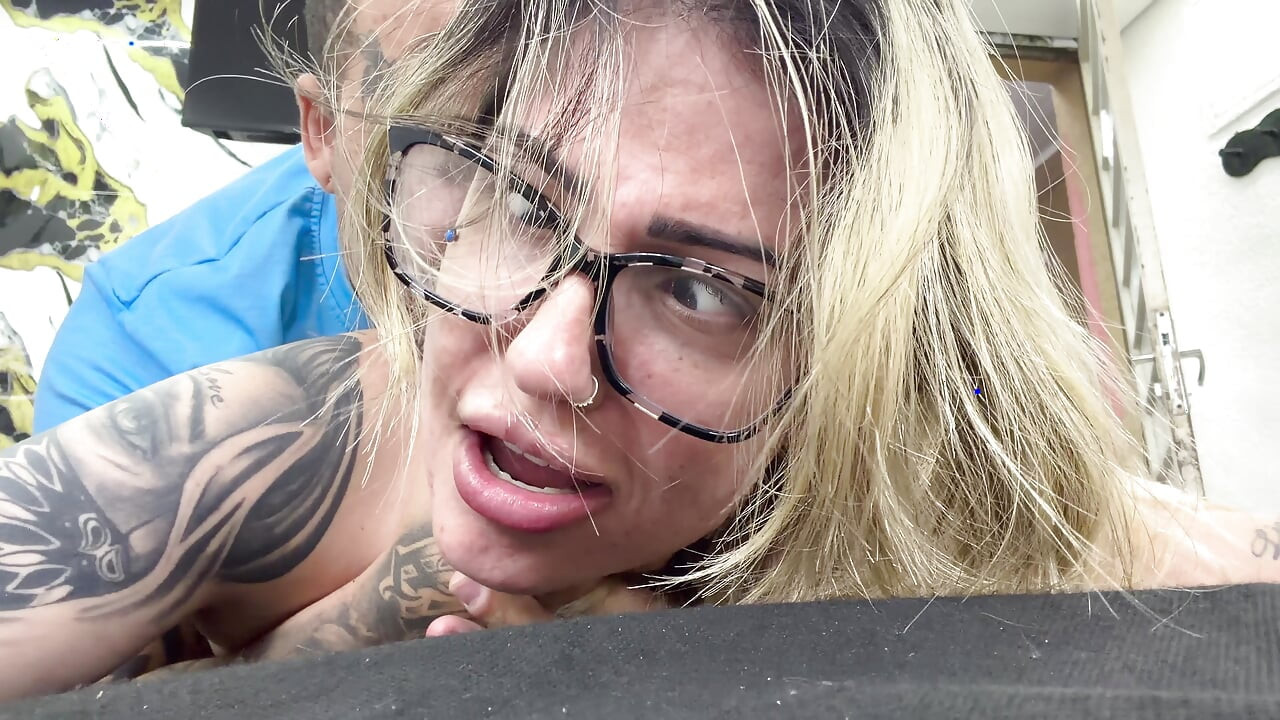 Nerdy girl feels the cuckold's cock for the first time in her face, mouth and ass