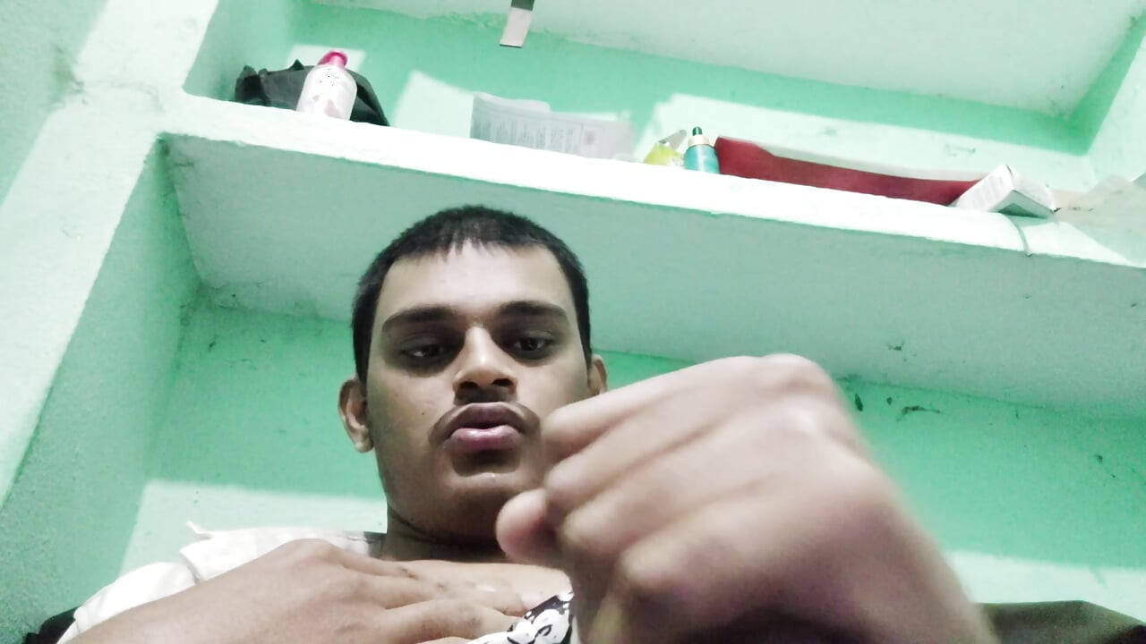 Bhabhi ko dekh ke lund khada ho gaya fir mari Muth