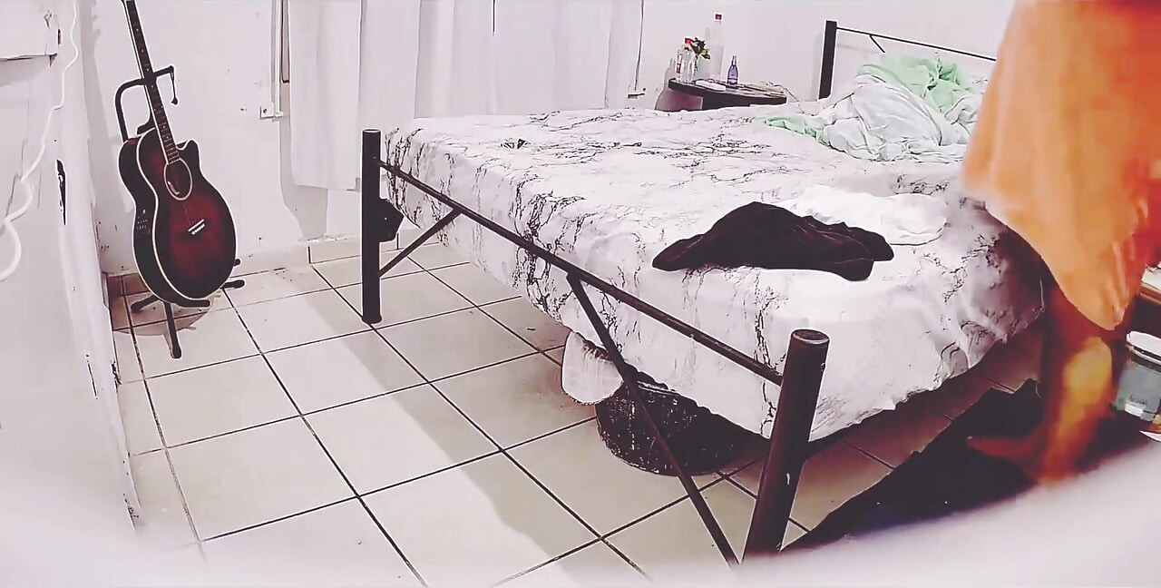 My Fat Pregnant in Bed on Cam (full Version in Premium)