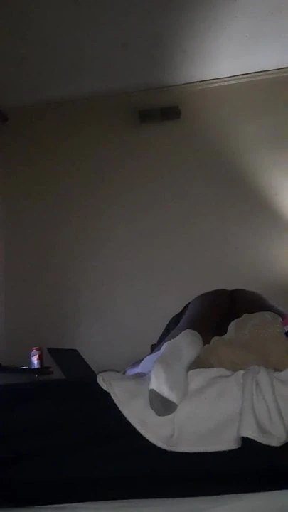 Sugerdaddy ngentot boi pussi