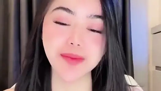 Live Indonesian Girls Who Make You Flirt