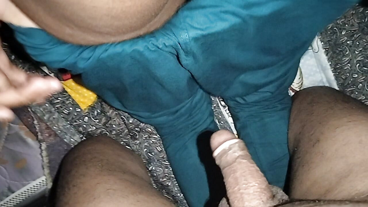 Boyfriend ko ghar bulake sex kiya