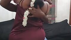 तमिल हॉट गृहिणी ने अच्छा सेक्स किया