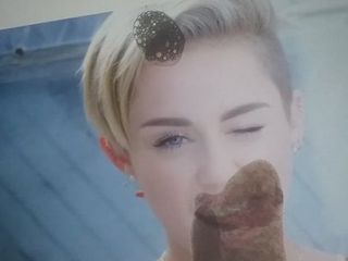 Verbaal spuugend op vuile skanky slet Miley Cyrus