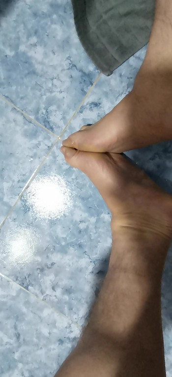 Milk in the feet