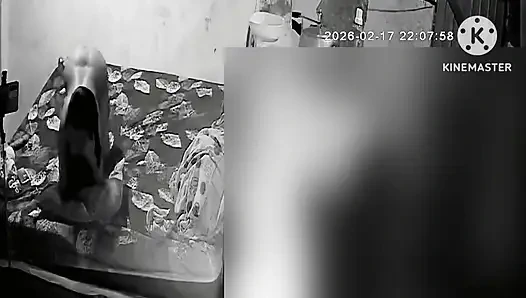 Musim 107. Istri selingkuh suami. Istri tertangkap oleh suami di kamera kamar tidur.