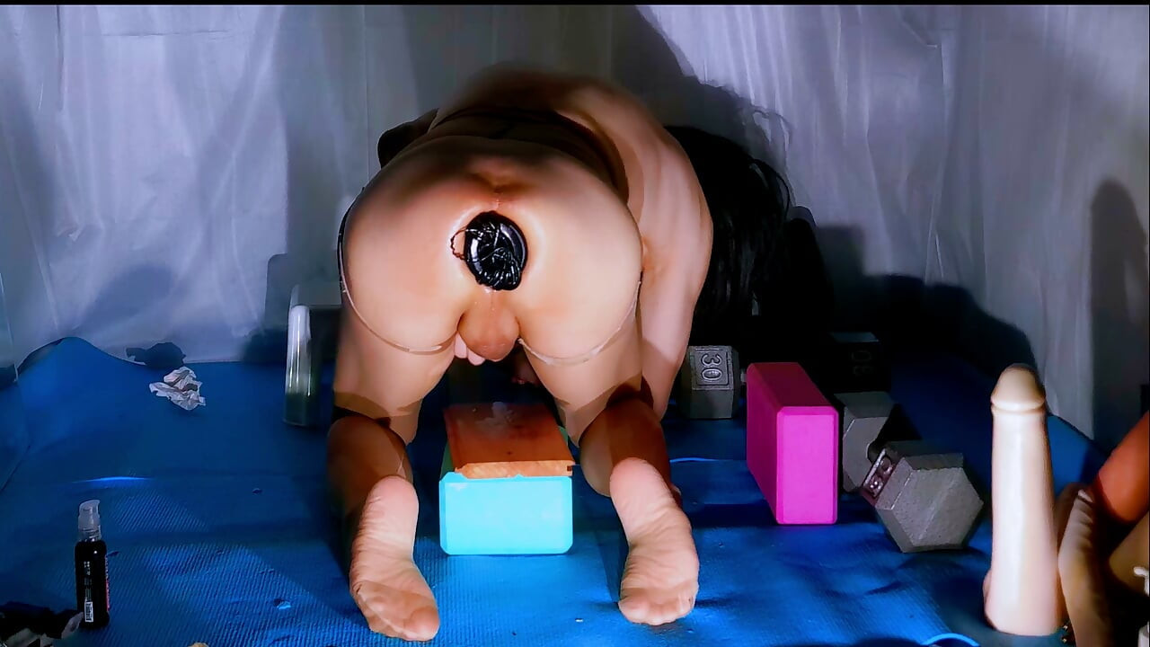 A Sissy’s Rough Anal Play