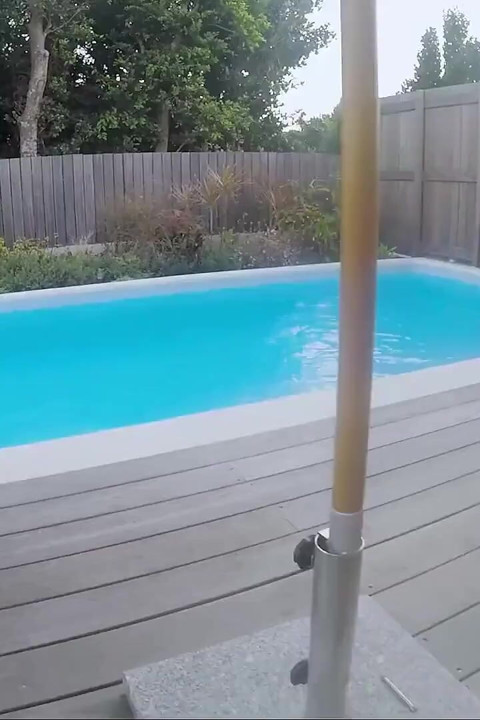 Chestii la piscină