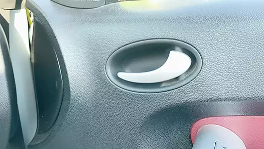 Schneller Amateur-Analfick und Anal-Creampie auf dem Heimweg – Mia Bandini