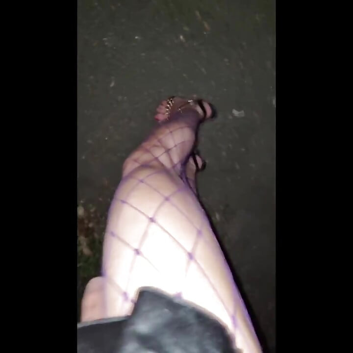 A Whore in a Mini-skirt Ras Du Cul, on the Edge of the Nationale 7 in Brunoy. 2h00 Vanessabitchx Parischiennetrvprod