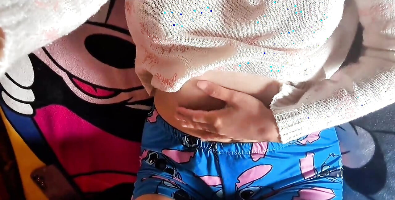 Oh, Colombian Woman Undresses and Touches Her Vagina!