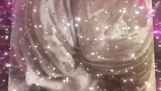 хочу помочь мне вымыть