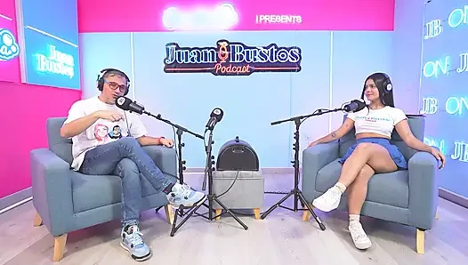 Camila henao gırtlağına kadar alıyor: erkek arkadaşının kalın yarağını gırtlağına kadar alıyor ve ağzına boşalıyor