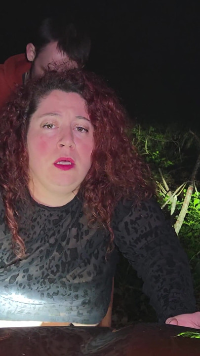 小婊子在夜里森林里被操