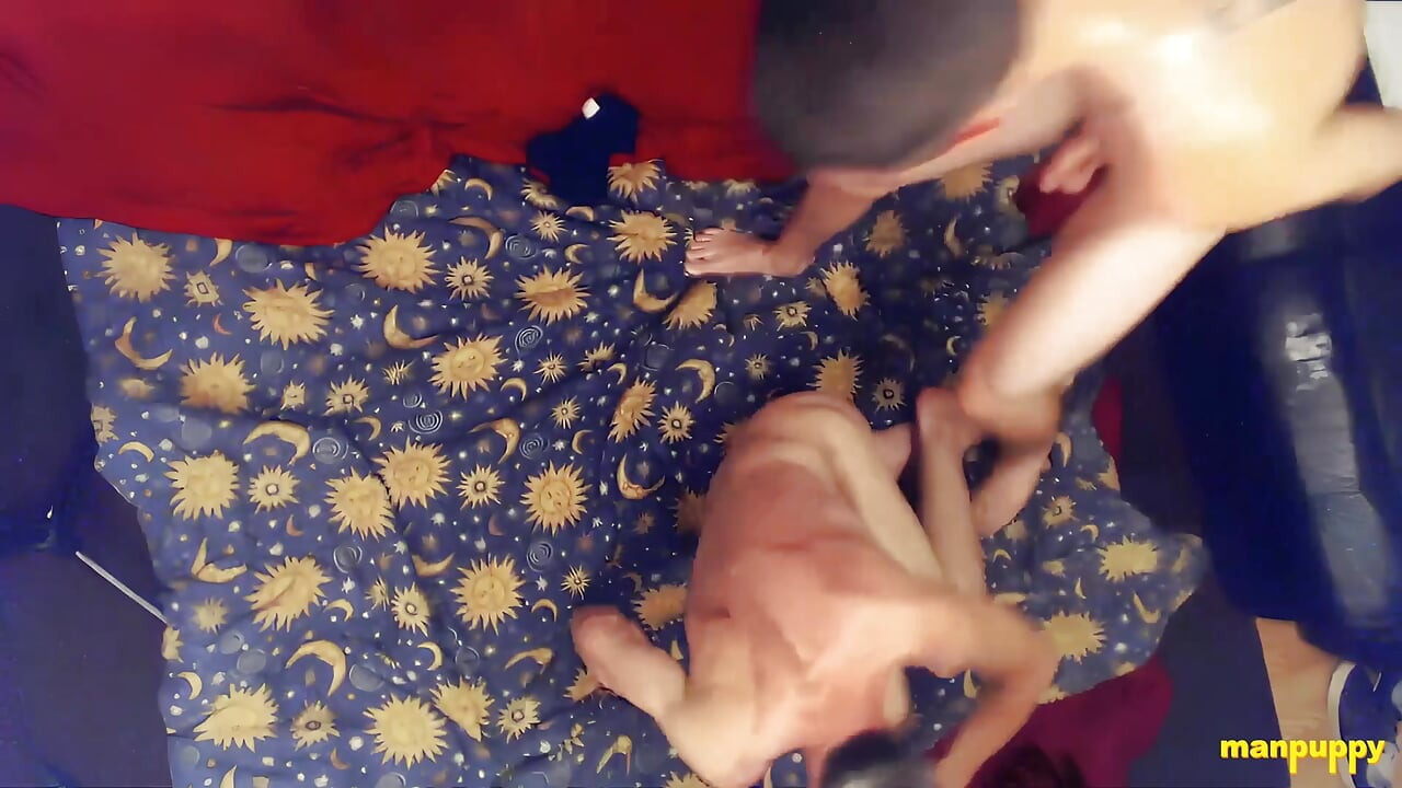 Manpuppy: Richard Lennox och Tristan Sweet njuter av en intensiv flip fuck sesh