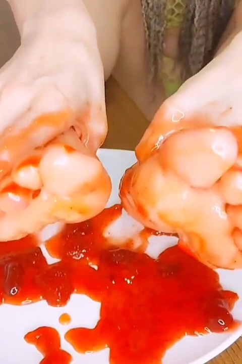 Licked a Pack of Jam off My Feet, Mmmm... How Sweet I Am) Foot Fetish, Hairy Pussy, Seductive MILF