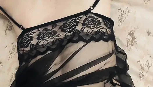 Olgun 40 yaşındaki çift amatör ev pornosu çekiyor