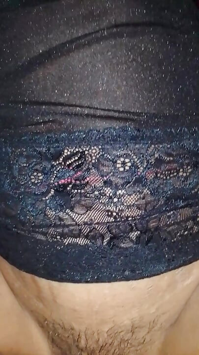 Esposa india lamiendo coño