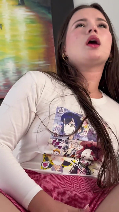 O fată frumoasă OTAKU este futută într-un hotel și surprinde cu capacitatea ei de supt pula | Clipul 2