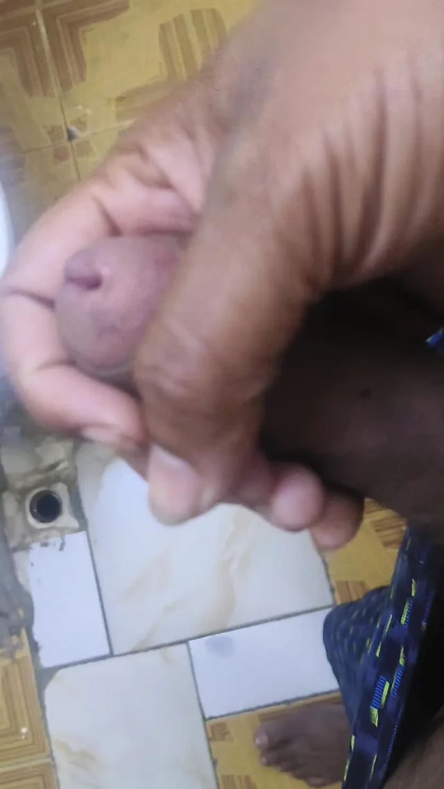 New hand job kisi ko bhi Sex videos banana ho to please comment karo only female