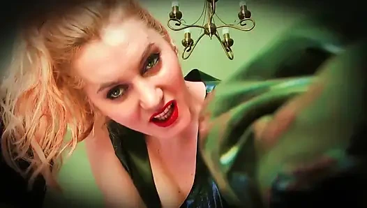 Lateks eldivenlerimi ördiyorum