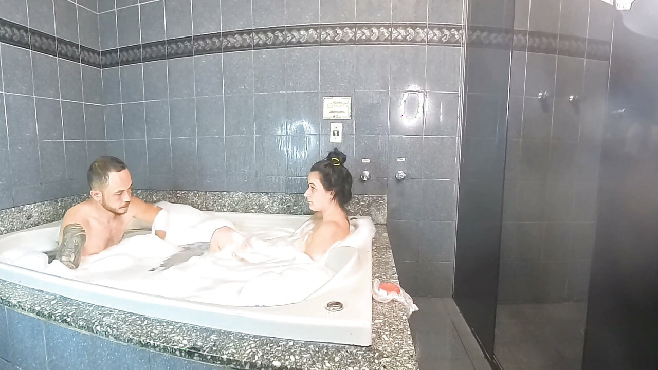 Cuckold Masturbates While Watching His Wife Get Fucked by a Big Cock in the Bathtub