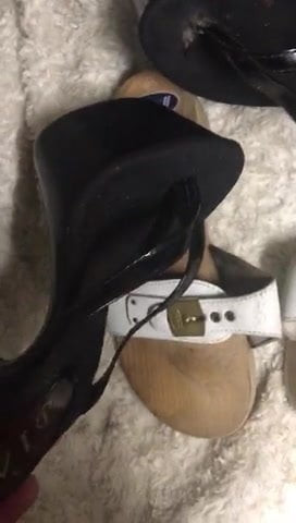 Thong heels