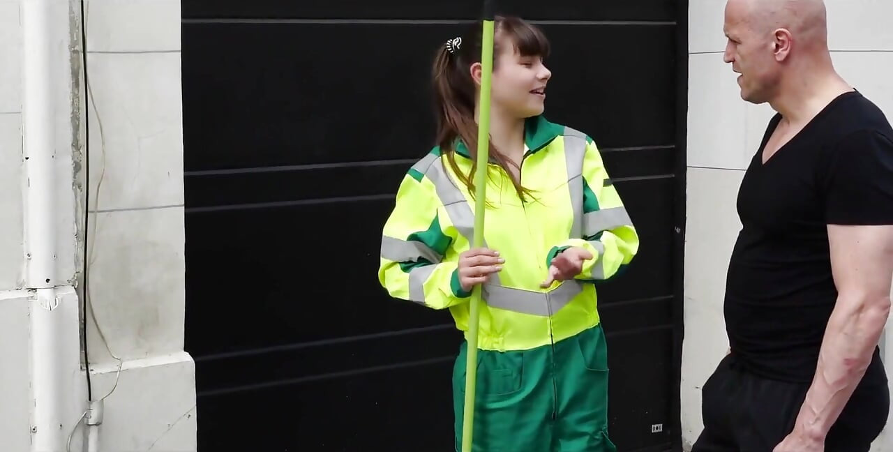 Den franske stjernen Luna Rival feier gatene 1