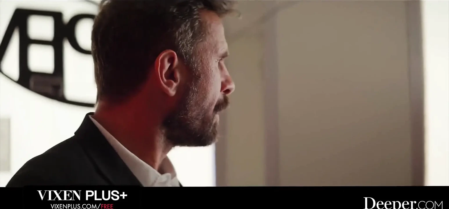 更深. Bratty 女演员瑞安测试手册的极限