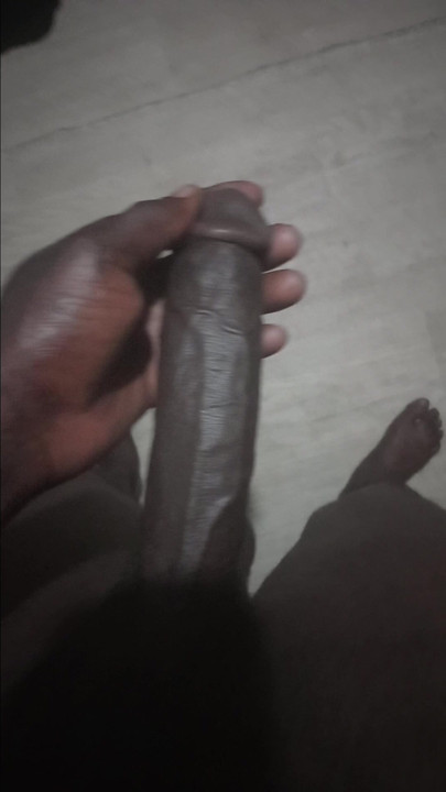 That  Dick would really  like to fuck  some  wet pusy  tonight