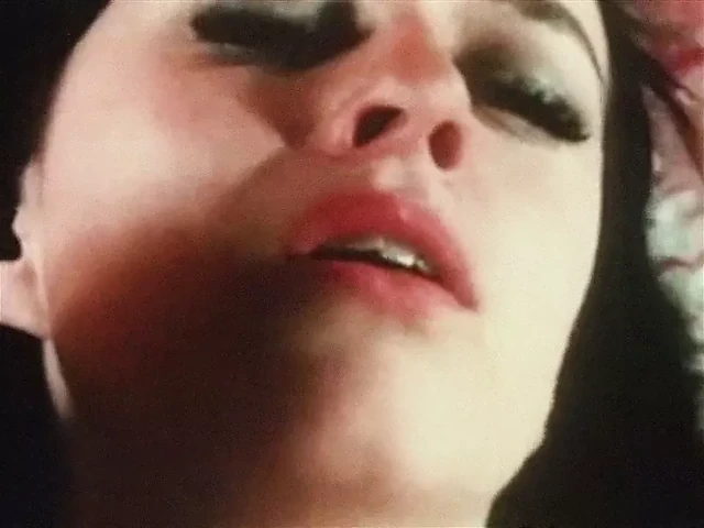 JE T'AIME - vintage 60's POV blowjob PMV