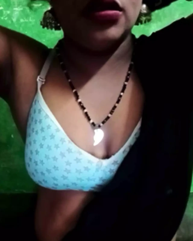 BHABHI APNI GAND MARWANE ME BHOT KUSH HOTI HAI