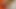 この完璧な若いブロンドのアナルスラットの穴を埋める二つの巨大なペニス
