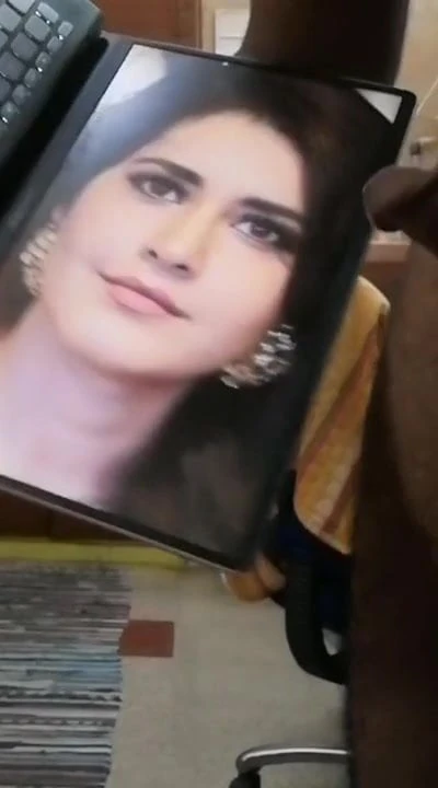 Cum On Regina & Raashi