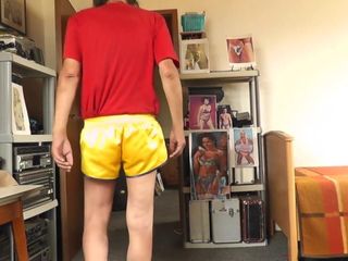 ich in sexy shorts