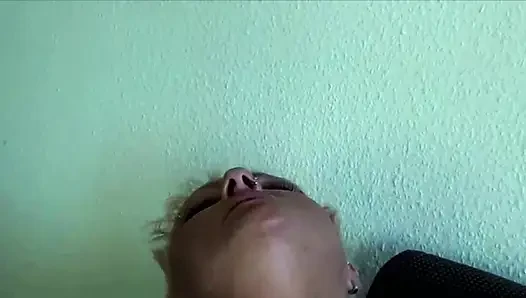 Mature Lady From France Showing Her Cock Sucking Skills