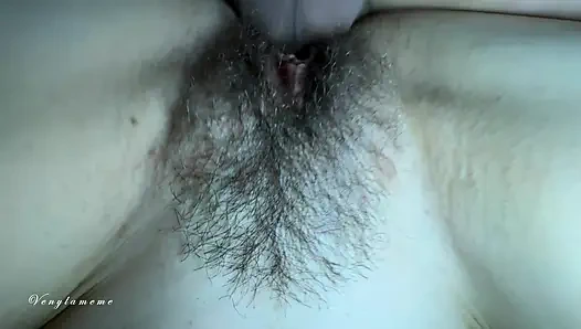 Zuerst blowjob, dann harter doggystyle-fick bis tief creampie drinnen