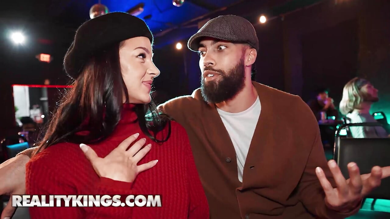 REALITY KINGS - evelin stone würzt Den poesie-slam mit hinterhältigem sex und einem spermagefüllten gesicht
