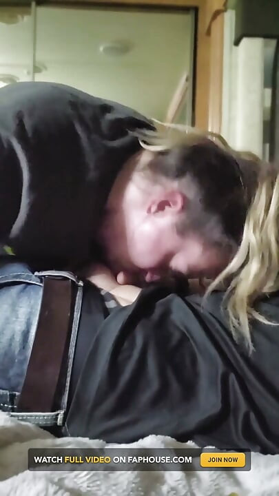I Love When She Stops by in the Morning - Deep Throat Mistress