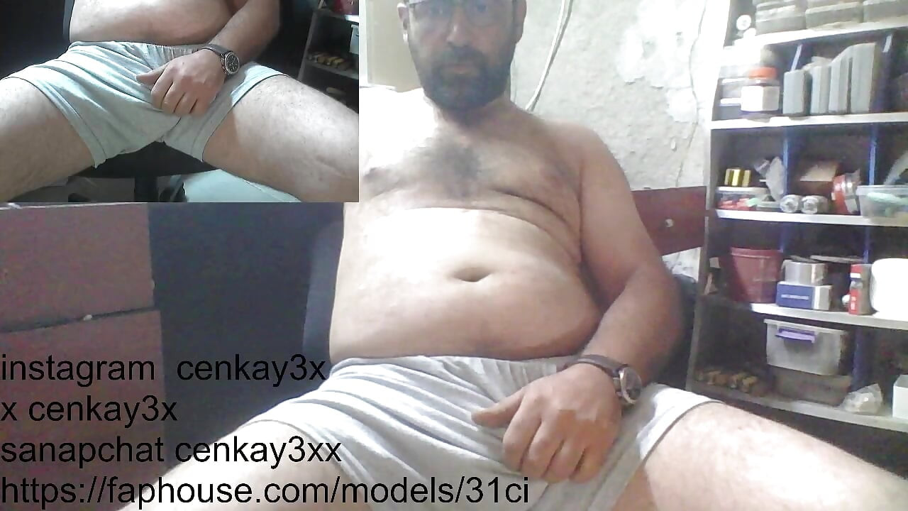 Masculine Daddy Live Broadcast